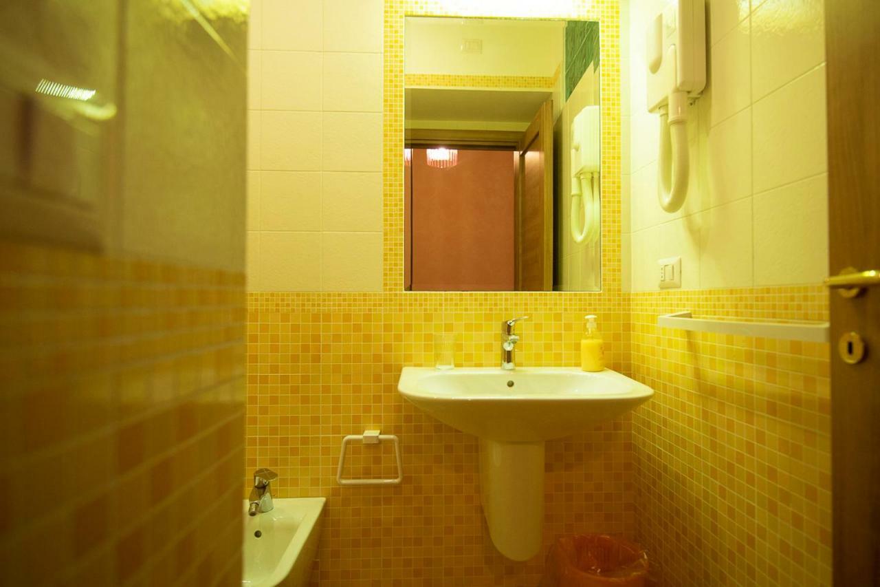 B&B Al Centro Storico ナポリ エクステリア 写真